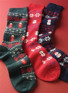 Cashmere Snowman Socks - The Ben Silver Collection Comfortable Socks For Winter Stocking Stuffers, Warm Casual Christmas Socks, Casual Winter Socks For Stocking Stuffers, Cozy Green Socks For Winter, Green Winter Socks, Comfortable Green Winter Socks, Warm Multicolor Winter Socks, Warm Red Casual Socks, Warm Multicolor Socks For Winter