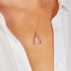 Jennifer Meyer | White Gold Wishbone Necklace Wishbone Necklace Gold, Ring Holder Necklace, Luck Necklace, Wishbone Necklace, Wishbone Ring, Gold Link Chain, Jennifer Meyer, Big Rings, Necklace Wedding