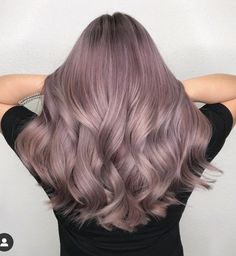 Pastel Haircolor, Lavender Grey Hair, Mauve Hair, Hair Color Rose Gold, Ash Hair Color, Hair Color Pastel, Lavender Hair, Beautiful Hair Color, Physical Beauty