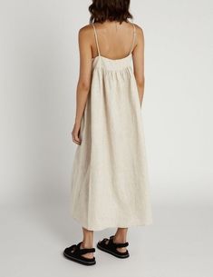 Casual Linen Dress, Pure Linen Dress, Linen Dress In Beige, Midi Dress Sleeveless Simple Dresses Casual Midi, Casual Dress Australia, Midi Dress Casual Cotton, Sleeveless Linen Dress For Beach, Luxury Linen Dress For Vacation, Luxury Linen Beach Dress For Summer, Loose Dresses Midi, Feminine Summer Sleeveless Dress, Casual Sleeveless Dress With Relaxed Fit