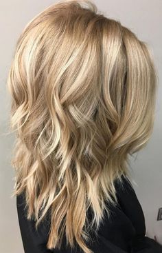 12 Best Medium-Length Layered Haircuts For All Textures Bob Pendek, Layered Thick Hair, Haircut Types, Super Hair, Peinados Fáciles Para Cabello Corto, Hair Styles 2017