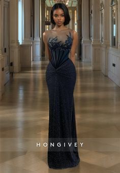 Elevate your evening look with HONGIVEY's Black Asymmetrical Fitted Applique Strapless Evening Dress. This elegant gown features a stunning applique design and a figure-flattering fitted silhouette. Perfect for formal events and special occasions, this dress will make you feel confident and stylish.