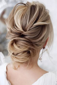 Romantic Bridal Updos, Messy Hair Updo, Wedding Hairstyles For Medium Hair, Mother Of The Bride Hair, Hair Extensions Best