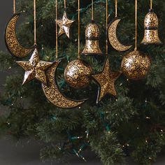 * Set of three black and gold star ornaments * Festive gold decor for christmas * Handpainted gold mistletoe pattern on black color * Ready to hang gold thread loop with red tassel * Large star - 3" width, 3" height * Medium star - 2.5" width, 2.5" height * Small star - 2" width, 2" height * Includes a dust bag * Traditional craft using paper pulp * Made in Kashmir, India --------------------------------- Paper mache craft of Kashmir is the art of creating art from paper pulp. Paper pulp is mold Yule Festivities, Christmas Colorado, Glamour Christmas, Celestial Christmas, Tassel Ornaments, Mistletoe Pattern, Witchy Christmas, Black And Gold Christmas, Moody Christmas