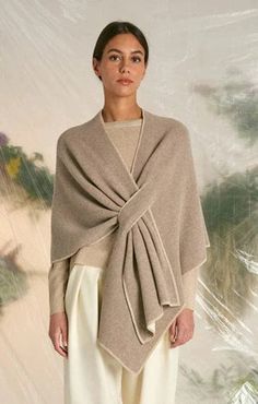 Firenze Wrap Merino Double Noisette & Cream | Selleria Veneta Elegant Beige Wrap For Winter, Elegant Beige Winter Wrap, Elegant Cashmere Wraps For Fall, Elegant Fall Cashmere Wraps, Elegant Wrap For Spring, Elegant Beige Wrap For Fall, Elegant Beige Wraps For Fall, Elegant Wool Wraps For Fall, Elegant Beige Scarf Wrap