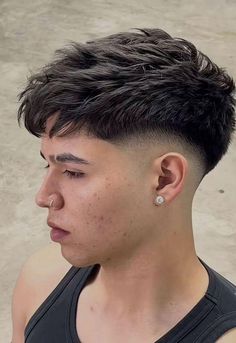 White Guy Haircuts, Hair Types Men, Men Fade Haircut Short, Fade Haircut Styles, Drop Fade Haircut, Mens Hairstyles With Beard