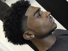 Fade Haircut Curly Hair, Taper Fade Curly Hair, Flat Twist Hairstyles, Curly Hair Fade, Men Haircut Curly Hair, Pelo Afro, Black Men Hairstyles