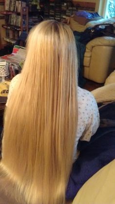 Long Silky Hair Blonde, Really Long Blonde Hair, Long Blonde Hair Aesthetic Faceless, Long Blonde Princess Hair, Long Thick Hair Manifestation, Pretty Blonde Hair, Perfect Blonde Hair, Hair Motivation, Long Hai