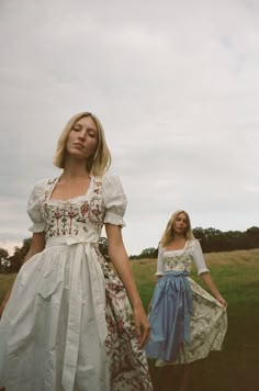 German Wedding Dress, Dirndl Dress Traditional, Traditional German Clothing, Drindl Dress, German Traditional Dress, German Wedding, Unique Wardrobe, Nottingham Lace, German Outfit