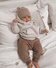 Boho Baby Boy, Neutral Clothing, Baby Boy Winter Outfits, Boys Winter Clothes, Newborn Mom, Weather Today, Winter Baby Clothes, Newborn Boy Clothes