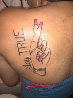 Girl Tatoos Black, Tattoes Idea For Black Women, Cute Red Tattoos For Black Women, Lip Tattoo Ideas, Tattos On Black Girls, Girl Arm Tattoo Ideas Black People, 2016 Tattoo, Motherhood Tattoos, Mommy Tattoos