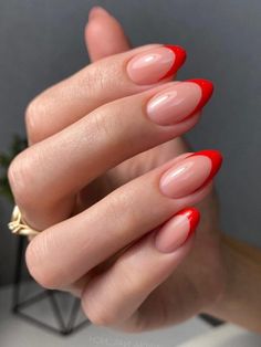 Round-shaped, red French-tip nails Red Tip Nails, Red French Tip, Red Manicure, French Tip Nail Designs, Red French, Tip Nails, Round Nails