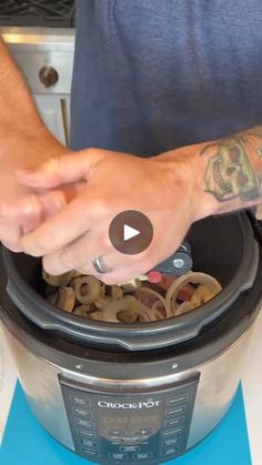 Here's a wonderfully easy and healthy crockpot salisbury steak recipe you and your family will love.
🎬 This video was produced by Network Media and Dustin R | By Mr. Verde | Today we're going to be making
such an awesome classic recipe only. We're doing it healthier.
We started with six 93percent lean frozen beef patties. Yes
93% lean. Still some fat but tons of flavor and lots of
protein. Then I added in about 12 ounces of white mushrooms.
You can go 8 to 16 ounces. I did twelve. And then we did one
sliced onion. Now a wonderful wonderful addition into my big
measuring cup there. I'm doing one can of Pacific organic
mushroom soup. So the soup is really really great. It's got
the least carbs out of all the commercial soups on the shelf
there at the supermarket. Not a lot of fat. No preser Salisbury Steak Crockpot, Beef Crockpot, Sliced Onion, Frozen Beef, Salisbury Steak Recipes, Beef Patties, Food Meat, Crockpot Recipes Beef, White Mushrooms