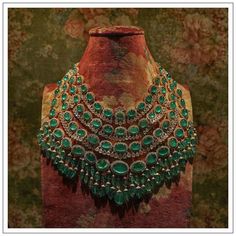 Beaded Wedding Jewelry, Emerald Jewellery, Kundan Jewellery Bridal, Jewelry Magazine, Antique Jewellery Designs, Jewelry Instagram