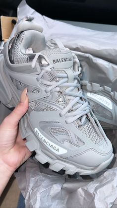 Sandals Design, Boots Ideas, Girls Winter Boots, Trendy Shoes Sneakers, Pretty Shoes Sneakers, Balenciaga Sneakers, Design 2023, Fresh Shoes