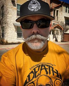 Andrew Barraza rocking a perfect handlebar mustache and some nice Death Grip swag Handlebar Mustache Style, Beard Images, Cool Mustaches, Beard Cuts, Stubble Beard, Barber Man, Buzz Cut Hairstyles