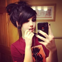 Styl Emo, Emo Scene Hair, Scene Girl, Emo Hair, Scene Girls, Scene Hair, Emo Girls, Emo Scene, Hair Color Dark