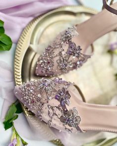 Lavender Heels, Rapunzel Wedding, Tangled Wedding, Purple Wedding Shoes, Purple Embroidery, Beautiful Wedding Shoes, Wedding High Heels, Silk Florals, Bridal Shoe