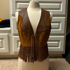 Beautiful Fringe Detail. Made In Usa, Albuquerque, Nm. Says Size 14 But It Fits Will On My Size 6/8 Mannequin. Great For Festivals, Concerts, Rodeo Or Western Event. Western Vest Outfit, Western Event, Handbag Styles, Western Vest, Vest Outfits, Leather Vest, My Size, Tan Brown, Fashion Handbags