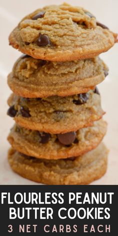 These flourless peanut butter cookies are packed with dark chocolate chips and perfectly soft and chewy. Naturally gluten-free, and about 3 net carbs each! Peanut Butter Cookies Keto, Pb Cookies, Flourless Peanut Butter Cookies, Gluten Allergy, Low Carb Cookies, Low Carb Sweets, Keto Sweets, Keto Cookies, Net Carbs