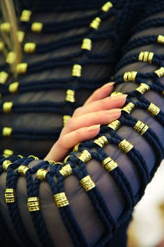 Clothing Details, Mode Inspiration, Silk Top, Beaded Embroidery, Couture Fashion, Diy Fashion