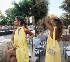 Rehearsal Dinner Dress For Guest Summer, Resort Chic Attire, Gala Outfit, Chiffon Sleeves, Rehearsal Dinner Dresses, Eve Dresses, Looks Party, New Years Eve Dresses, Guest Attire