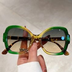 Frame Color: Multicolor (Green, Brown, Clear). Shape: Butterfly Shaped Frame. Material: Pc New In Box. Never Worn. Fashion Glasses Not For Prescription Use. Boho Sunglasses, Oversized Fashion, Round Sunglasses Vintage, Oversized Round Sunglasses, Ombre Fashion, Sunglasses Women Fashion, Butterfly Shape, Oval Sunglasses, Blue Lenses