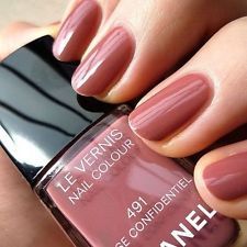 ~lilamoriarty~ Chanel Rose, Nails Grunge, Chanel Nail Polish, Unghie Sfumate, Chanel Nails, Milky Nails, Dusky Pink, Manicure Y Pedicure, Classy Nails