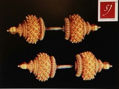 .bugadi for pierced ears Temple Jewellery Earrings, Indian Wedding Jewelry Sets, Veg Food, Traditional Jewellery, Gold Jewelry Stores, Mangalsutra Designs, Gold Pendant Jewelry, Wedding Jewellery Collection