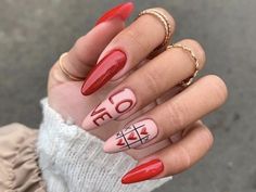 Valentine's Almond Nails, Pale Pink Valentine Nails, Valentine’s Day Nails 2023, Nails San Valentin, Valentines Day Nails Almond Shape, San Valentine Nails, San Valentine Nails Ideas, Valentines Nail Art Designs, Vday Nails