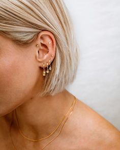 Ušný Piercing, Bijoux Piercing Septum, Ear Peircings, Pretty Ear Piercings, Cool Ear Piercings, Cute Ear Piercings, Stud Earrings Unique, Cute Piercings, Ear Cuffs