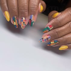 97 Likes, 5 Comments - 💕 Netta (@netta2hot) on Instagram: “African tribal hit a different way 👀  #nail #nails #nailart #nailsofinstagram #manicure…” Sassy Nails, Summer Nail Art, Fancy Nails Designs, Dope Nail Designs, Almond Acrylic Nails, Art Water, Diy Nail Designs, Get Nails, Fabulous Nails