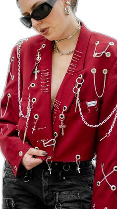 Traje Cowgirl, Reworked Clothes, Diy Jacket, Refashion Clothes, Upcycle Clothes, Punk Fashion, Diy Fashion, Passion For Fashion, Custom Clothes