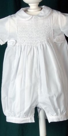 dressed in white smocked creeper - Google Search Heirloom Embroidery, English Smocking, Dressed In White, Smocking Plates, Smocking Patterns, Baby Pattern