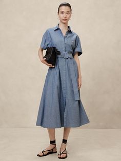 Chambray Midi Shift Shirtdress | Banana Republic Factory Spain Outfit, Essential Dress, Chambray Dress, Banana Republic Factory, Buckle Belt, Elbow Length Sleeve, Shirtdress, Dress Design, Women's Dresses