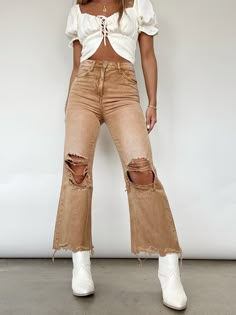 V2736 distressed flare brown denim Vervet Outfit Inspo Dress Up, Rustic Outfits, Cute White Tops, Lane 201, Pink Poppy, Crop Flare, Fall Staples, Summer Inspo