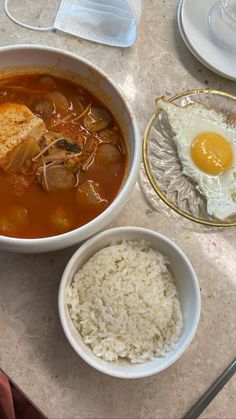 Korean food Korean Cooking Aesthetic, Korea Breakfast, Kimchi Soup, Korean Breakfast, Korean Lunch, Korea Food, Home Meals, Food Matters, Morning Food