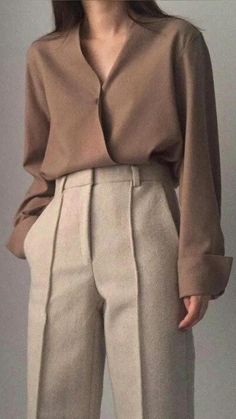 Teenager Style, Work Outfits Frauen, Simple Work Outfits, Simple Work, Outfit Simple, Beige Pants, Event Outfit, Korean Fashion Trends