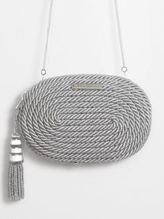 Bolso Antonia · Plata Metalizada Stitch Purse, Crochet Shell, Crochet Shell Stitch, Shell Stitch, Rope Bag, Rope Crafts, Diy Purse, Crochet Bags Purses, Bag Ideas