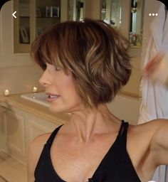 Best Short Bob Haircuts, Short Bob Hairstyles With Layers, Hair Styles For Short Length 2020, Short Bob Hairstyles Thick Hair, Short Bob With Fringe Over 50, Layered Short Bob Hairstyles, Bob Haircut With Fringe, Messy Short Bob, Textured Short Bob