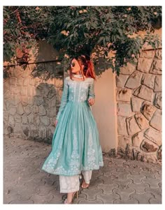 Gabriela Montez, Orang India, Sharara Designs, Indian Kurti Designs, Harajuku Girls, Gaun Fashion, Anita Dongre, Casual Indian Fashion, Pakistani Dresses Casual