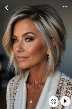 Short Hair 50 Year Old Women, Hairstyles For 40 Year Old Women, Hot Mom Haircut, 60 Year Old Hairstyles, Mom Haircut, Choppy Bob Hairstyles For Fine Hair, Old Hairstyles, Layered Haircuts For Medium Hair