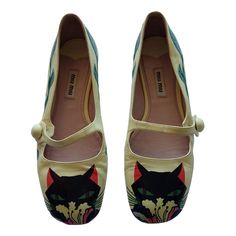 Miu Miu Ballet flats for Women - Vestiaire Collective Vintage Miu Miu Shoes, Gianmarco Lorenzi Shoes, Miu Miu Ballet, Clothing Pictures, Unrealistic Wishlist, Miu Miu Flats, Vintage Miu Miu, Miu Miu Heels, Vintage Ballet