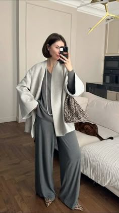 Minimal Clothing, Cardigan Outfit, Minimal Outfit, Cardigan Outfits, Soft Summer, Modest Fashion Outfits, Abaya Fashion, Signature Look, Modest Fashion