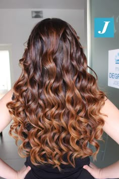 Balayage Curly Hair Caramel, Caramel Balayage Curly Hair, Party Tips And Tricks, Horrible Hair, Red Balayage Hair, Hair Color Options, Curly Hair Problems, Brown Hair Dye