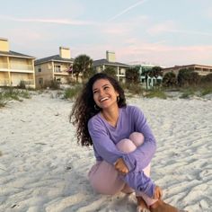 lex 🌺 on Instagram: “whats ur favorite color combo??? for me it’s hot pink and orange or blue and orange but for cultural reasons 🙌🐊 #sunsets #floridasunset…” Periwinkle And Orange, Orange And Blue Beach Aesthetic, Blue Orange Sunset, Orange Beach Vacation, Orange Beach Al