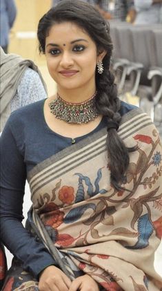 Keerthi Suresh Full Sleeves Design, Blouse Designs High Neck, Cotton Saree Blouse Designs, Cotton Blouse Design, Keerthy Suresh, New Saree Blouse Designs, Latest Model Blouse Designs, Traditional Blouse Designs, Fashionable Saree Blouse Designs