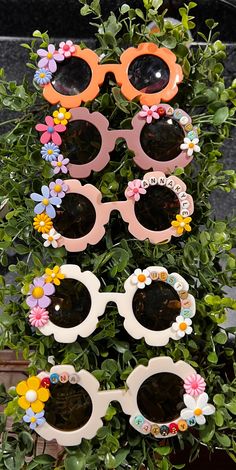 Cute Flower Shaped Sunglasses With Uv Protection, Playful Flower-shaped Plastic Sunglasses, Cute Pink Sunglasses For Spring, Playful Multicolor Sunglasses For Spring, Summer Birthday Sunglasses With Tinted Lenses, Personalized Sunglasses For Beach, Spring Gift Sunglasses With Uv Protection, Cute Summer Sunglasses For Birthday, Summer Tinted Sunglasses For Birthday