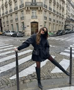 London Outfit Inspo Winter, Paris Fits Winter, London Fits Winter, London Street Style Winter, Casual Winter Outfits For Women, Stylish In Winter, November Outfits, Winter Outfits For Women