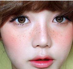 Doll Eyes | How To Look Like Korean by Makeup Tutorials at http://makeuptutorials.com/makeup-tutorials-how-to-do-9-korean-makeup-looks/ Innocent Makeup, Makeup Ala Korea, Makeup Asia, Hd Make Up, Makeup Kawaii, Makeup Looks Everyday, Gradient Lips